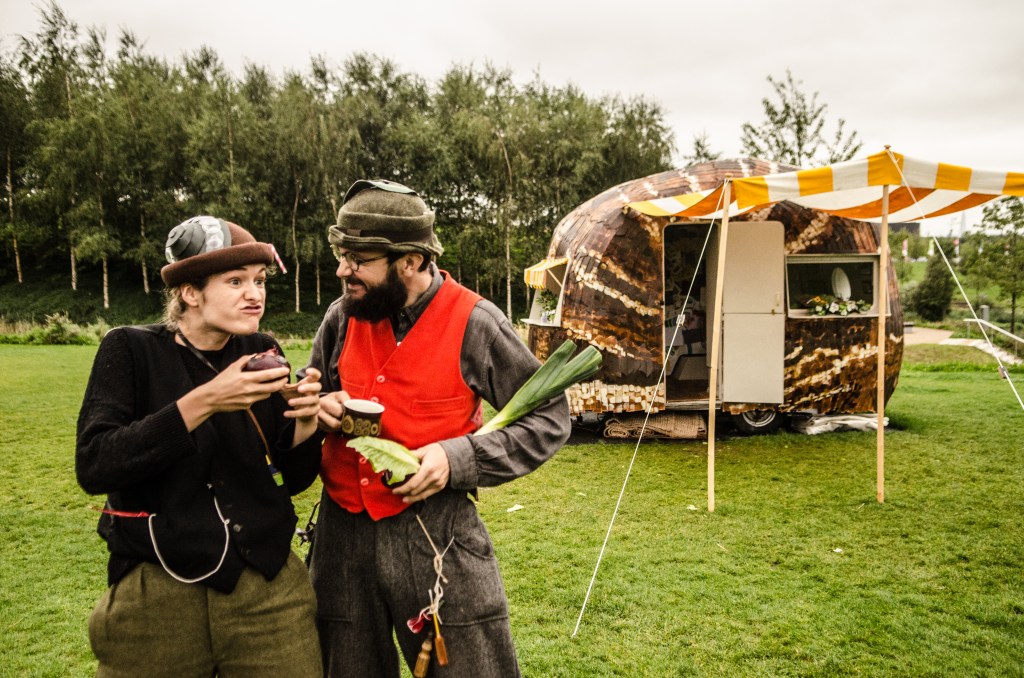 snail 12 ©Rah Petherbridge Photography - Snail in the park-41